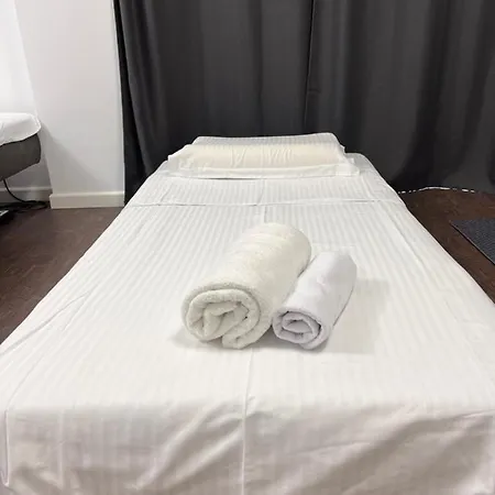 Aqua6 Studio Apartment